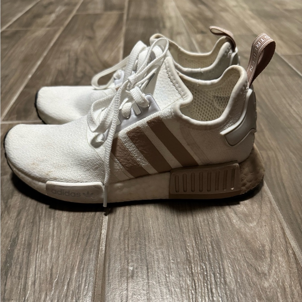 Women adidas sneakers size 5.5